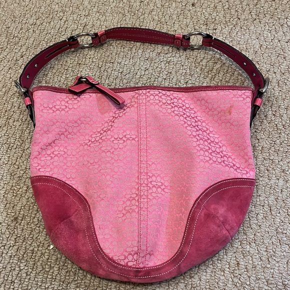Vintage pink suede Coach handbag - Picture 2 of 6